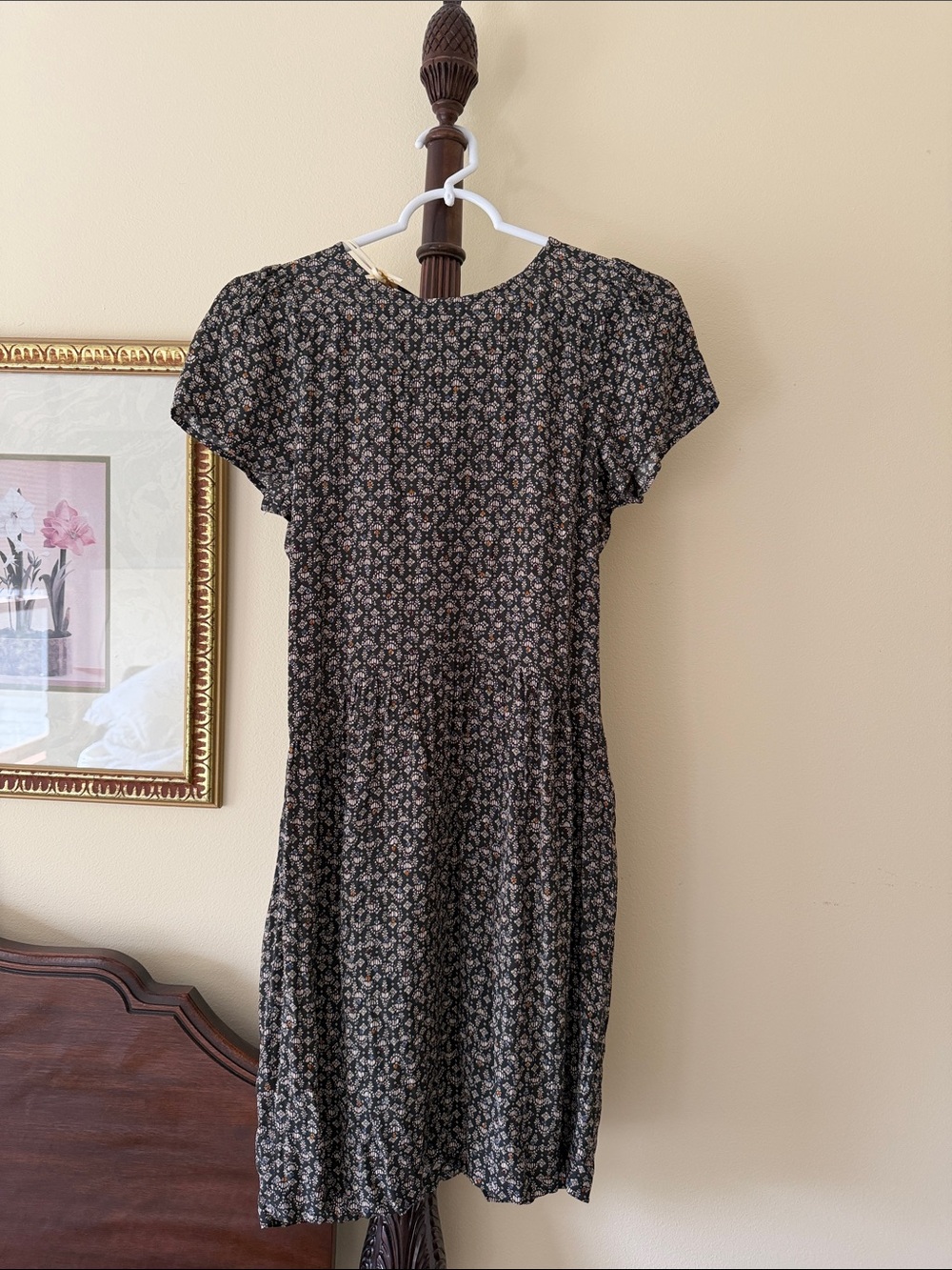 Women's Black Floral Midi Dress with Short Sleeves